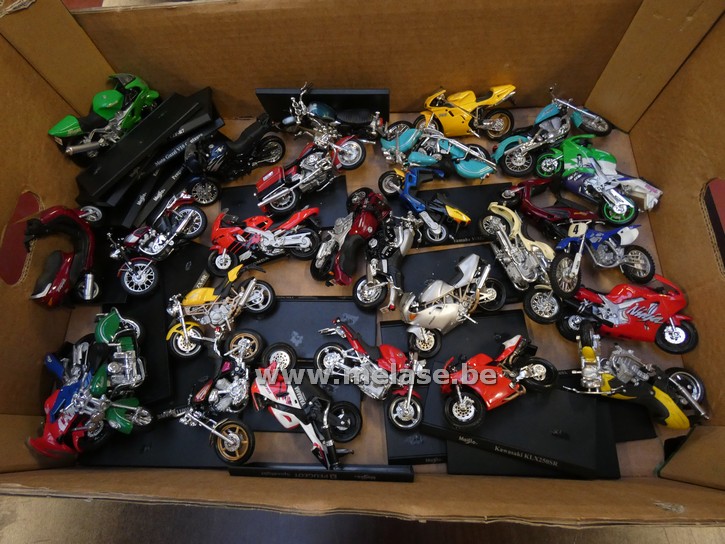 Miniatuurbrommers