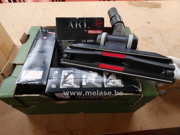 Stofzuigerzakken en -voet "Miele"