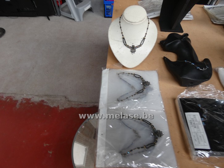 Halskettingen "BE Jewels"