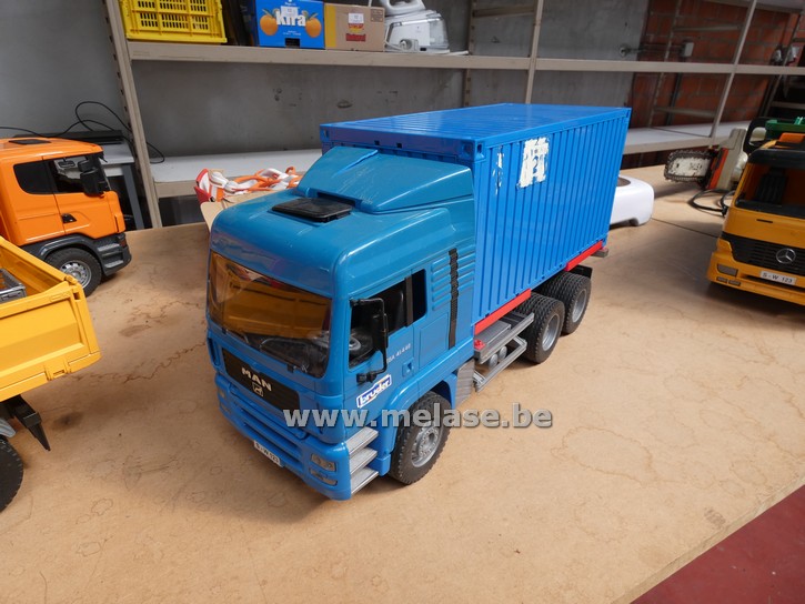Vrachtwagen containervervoer "Bruder - MAN"