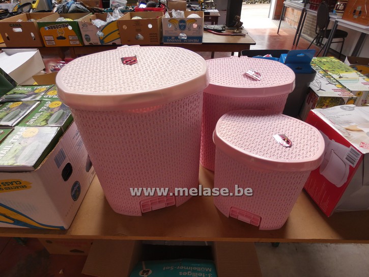 Vuilnisbakken "roze"