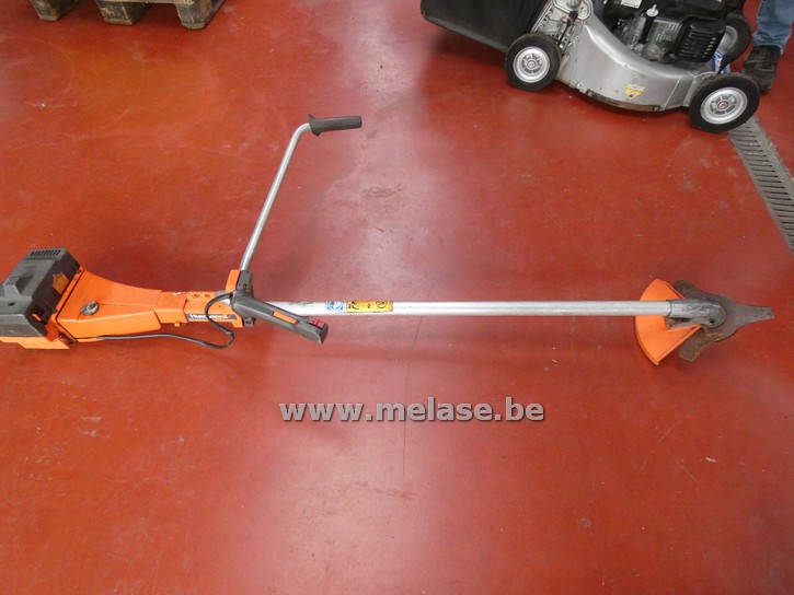 Bosmaaier "Husqvarna"