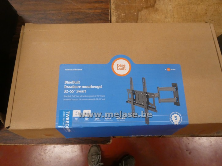 Draaibare muurbeugel voor TV "Blue Built"