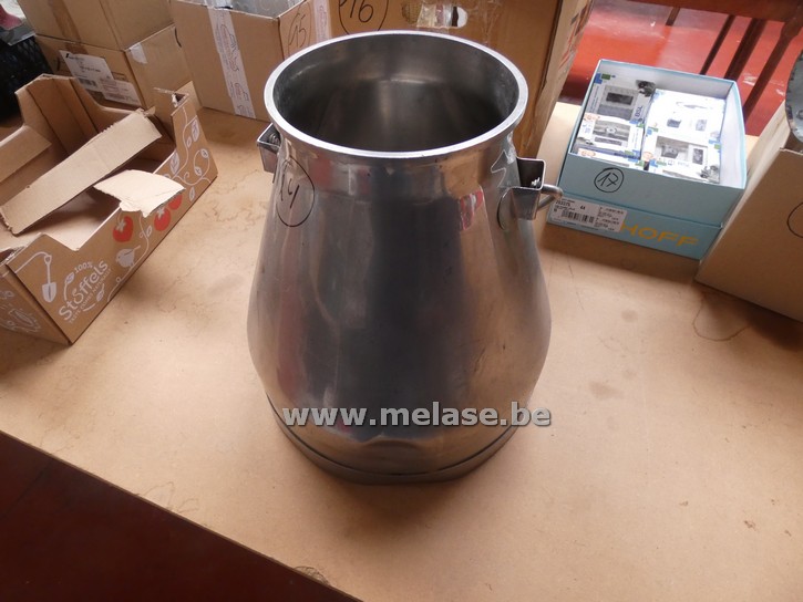 Grote metalen kan