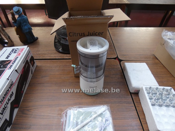 Draadloze citruspers