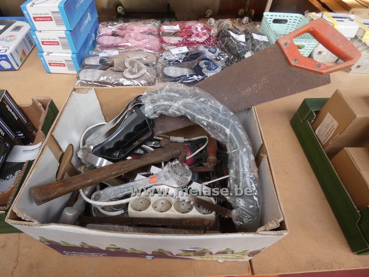 Doos divers gereedschap