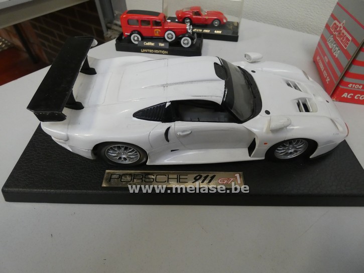 Miniatuurauto "Porsche 911 GT1"