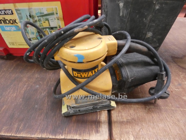 Schuurmachine "DeWalt"