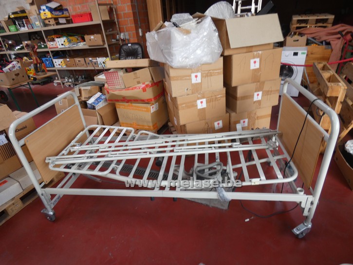 Verpleegbed "Invacaire"