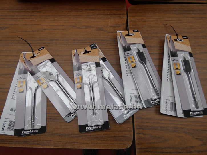 Platte houtboren "Black & Decker Piranha"