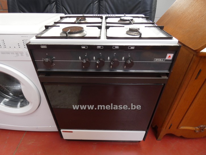Gasfornuis met oven "Efel"