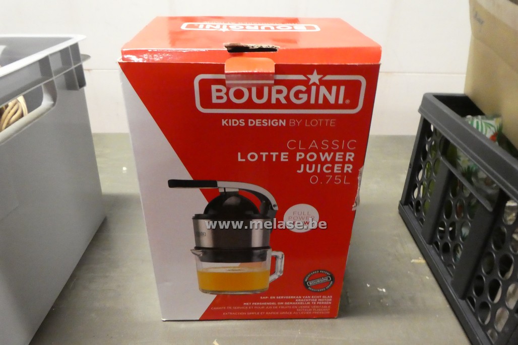 Citruspers met serveerkan "Bourgini"