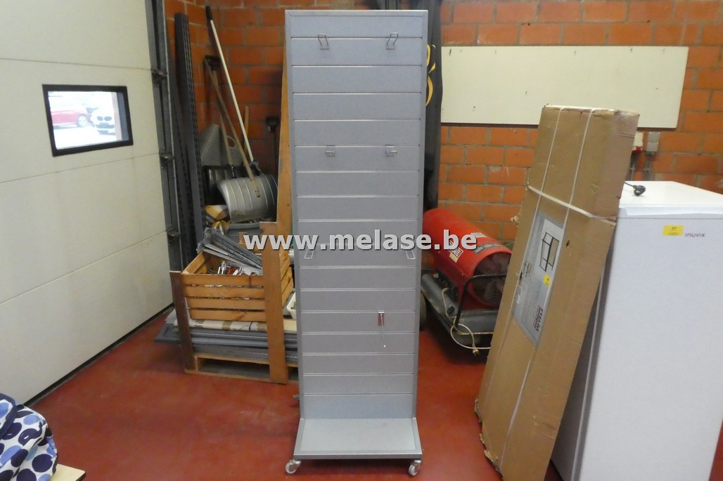 Presentatierek op wielen