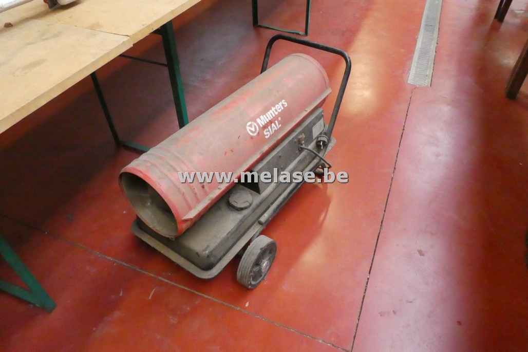 Warme luchtkanon 