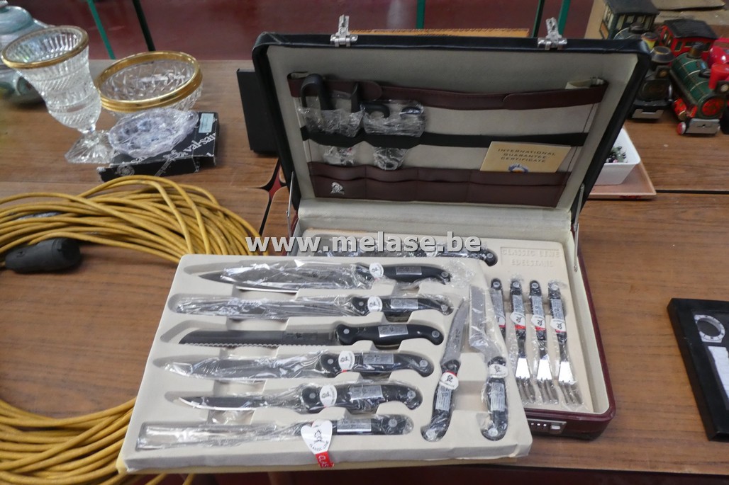 Bestekkoffer/messenset "Classic Line edelstaal"