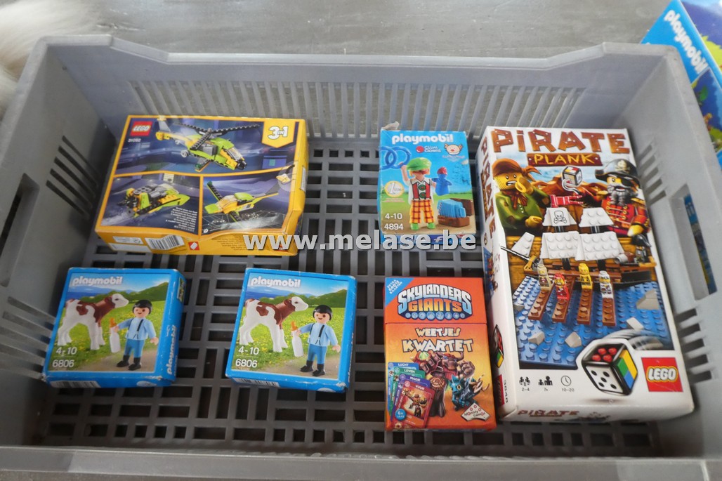 Speelgoedvaria "Playmobil en Lego"
