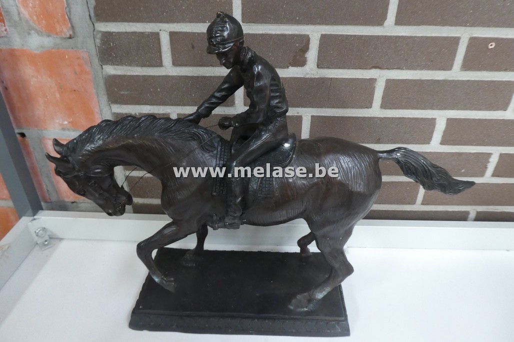 Beeld "Paard met ruiter"