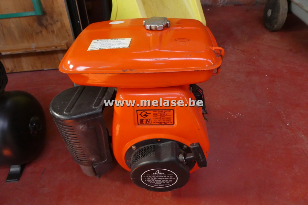 Benzine motor "DE350"