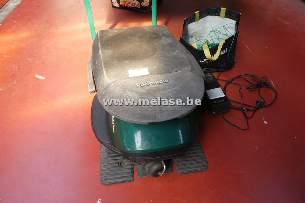 Robotmaaier "Robomow"