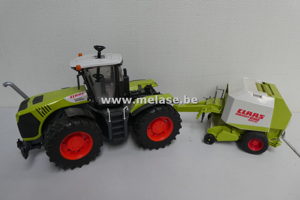 Miniatuurtractor "Claas 500 Xerrion"