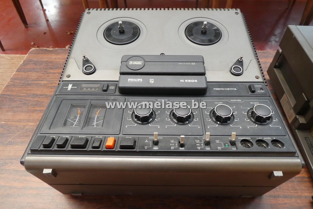 Reel-to-reel tape recorder "Philips N4504"