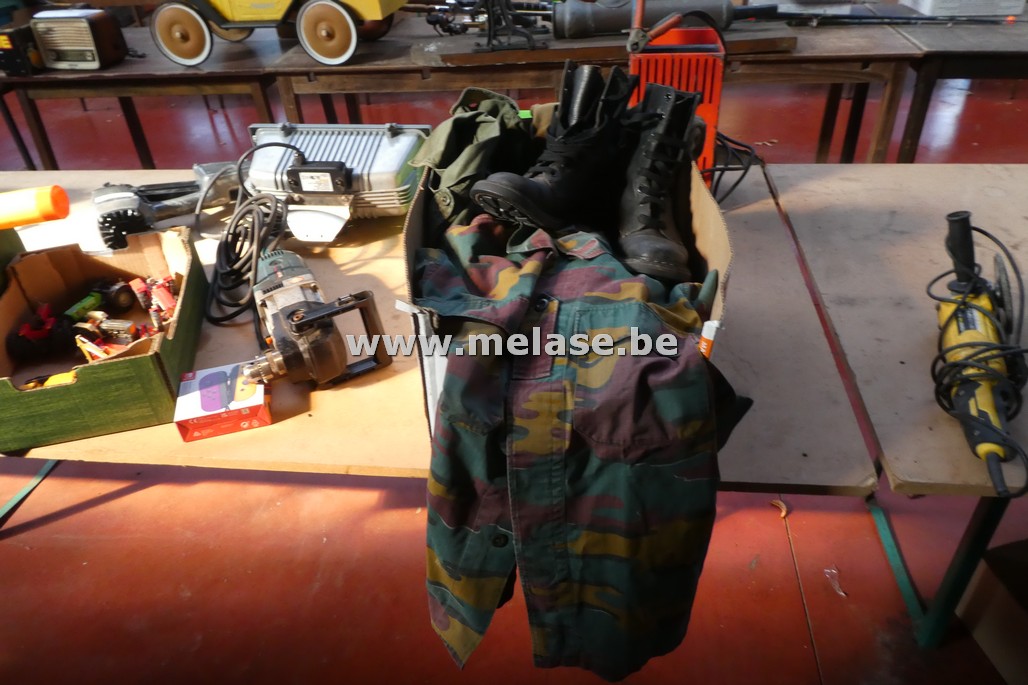 Legerkleding