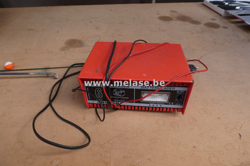 Batterijlader "Absaar"