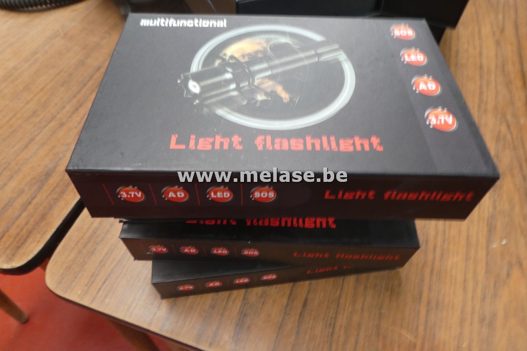 Zaklamp "Light Flashlight"