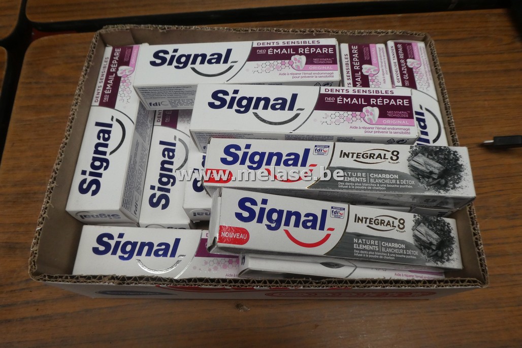 Tandpasta "Signal"