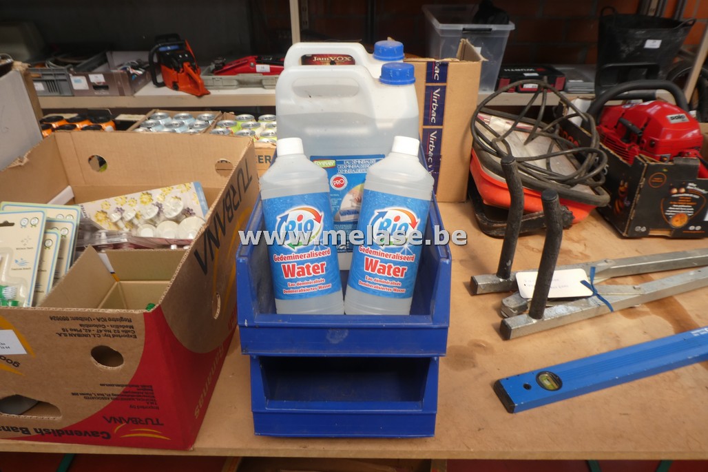 Gedemineraliseerd water