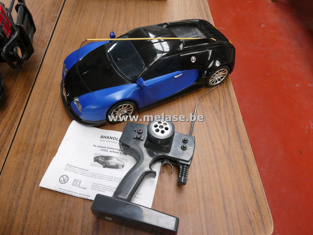 Auto op afstandsbediening "blauw/zwarte sportcar"