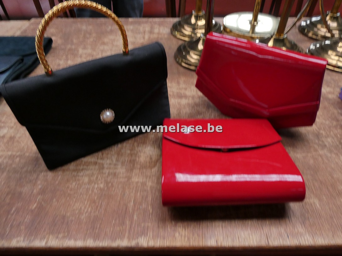 Handtassen "rood en zwart"