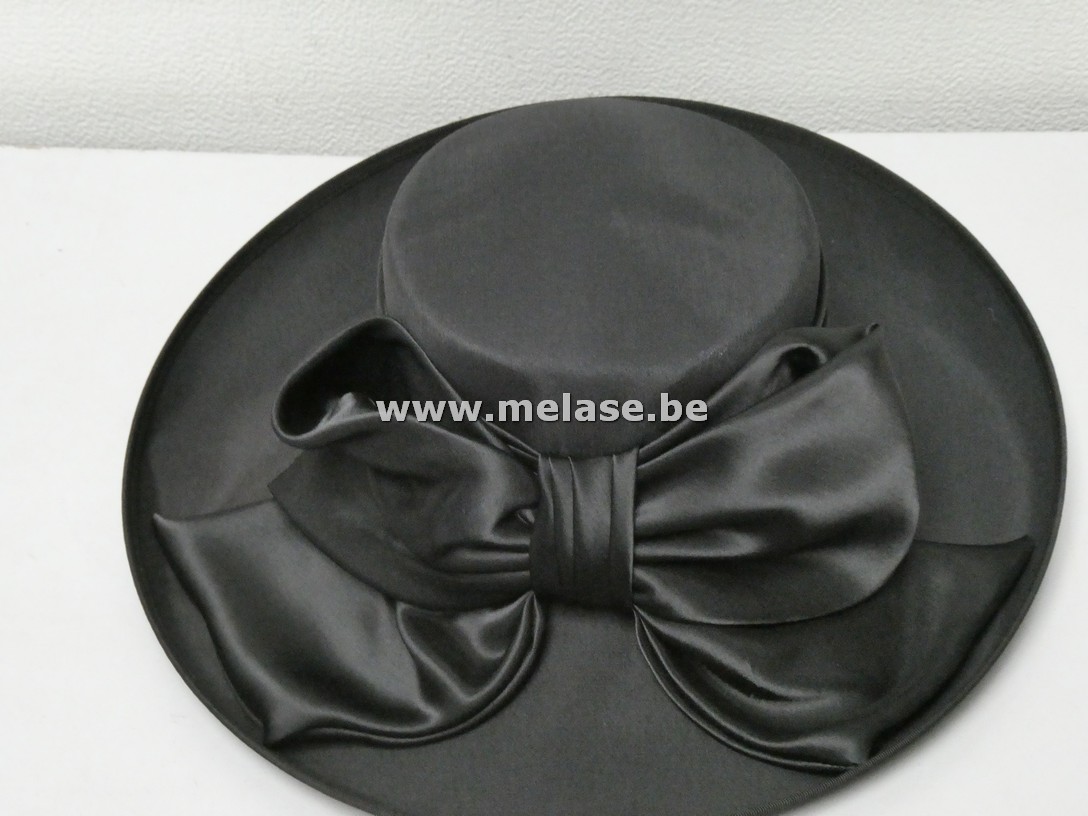 Dameshoed "zwart met strik - Whiteley"