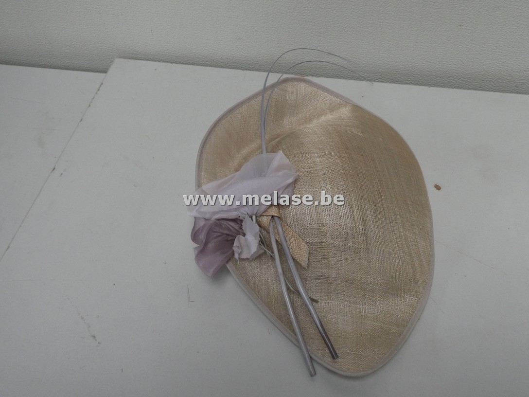 Dameshoed "met bloem - Sinamag Pearl"