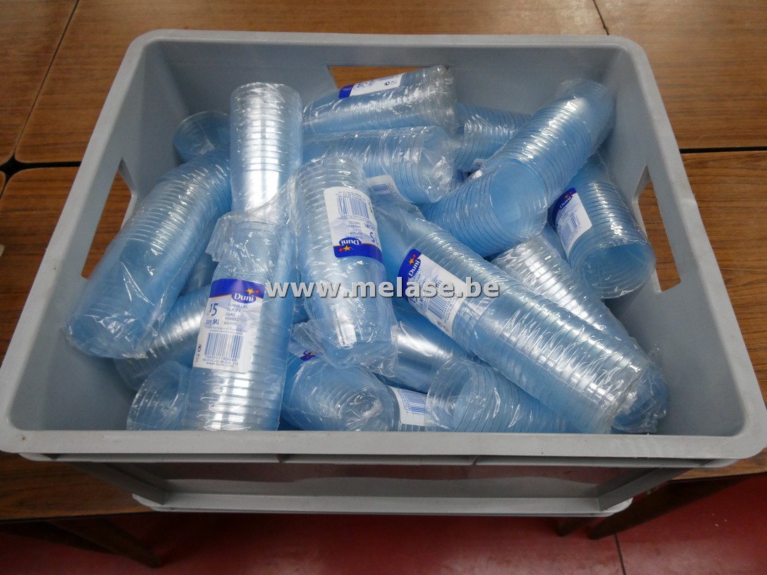 Plastieken bekers "Duni"
