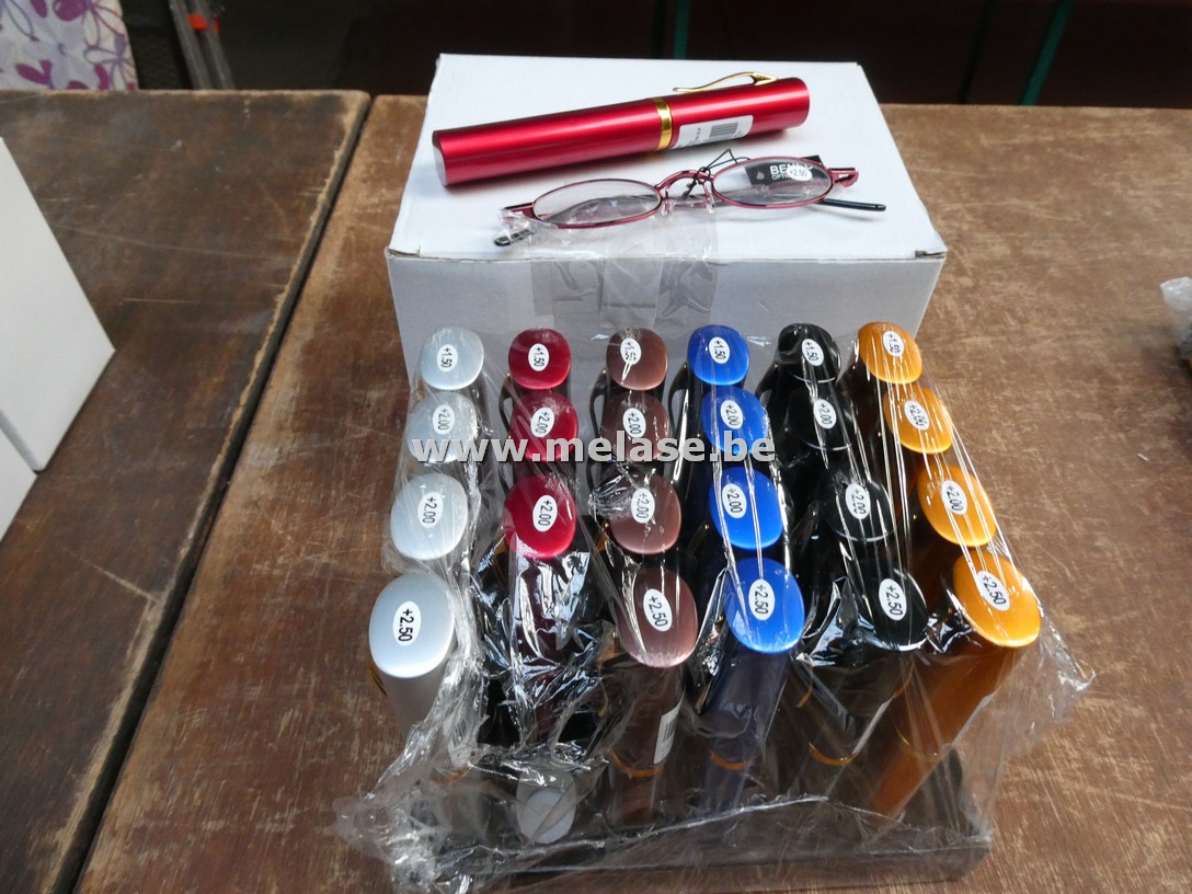 Leesbrillen in koker "Benson"