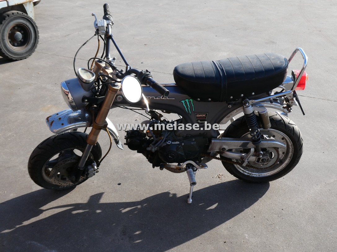 Scooter "Honda Dax"