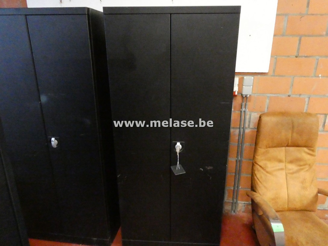 Metalen kast "zwart"