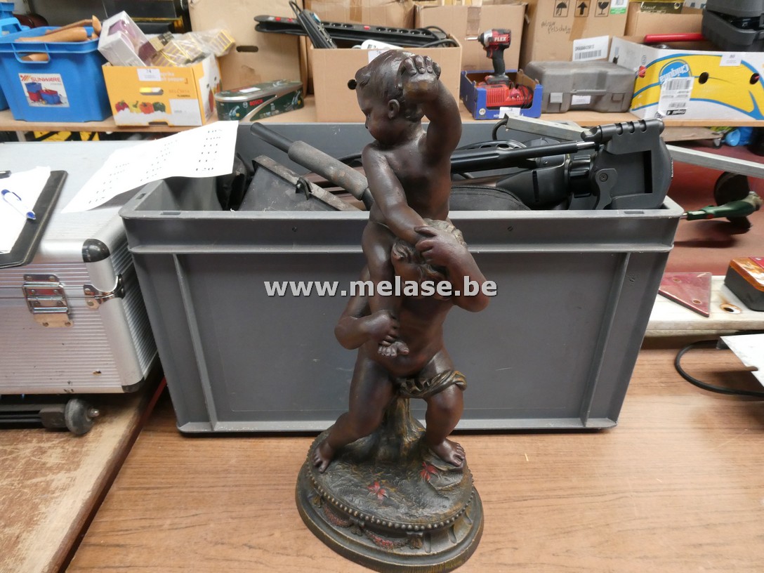 Beeld "2 kindjes"
