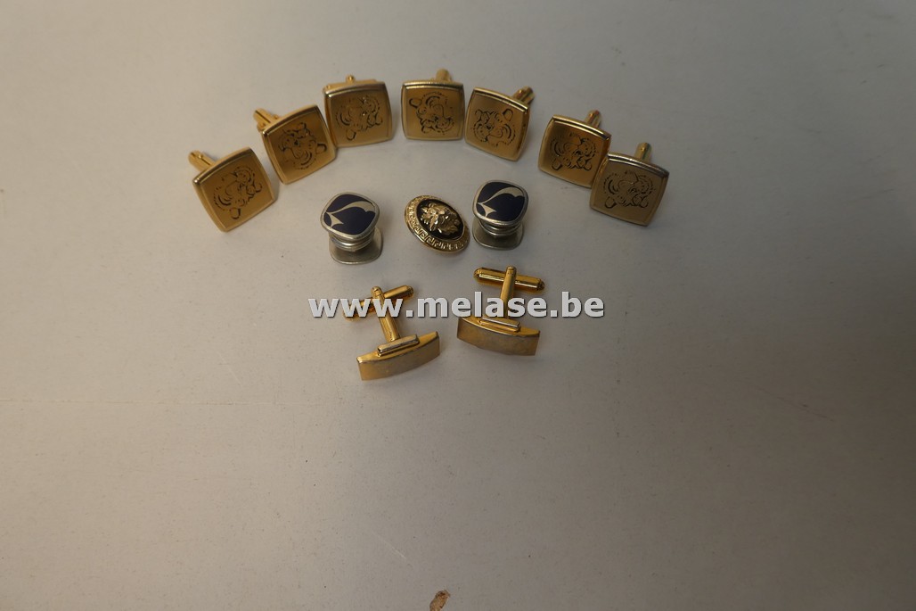 Manchetknopen en broches