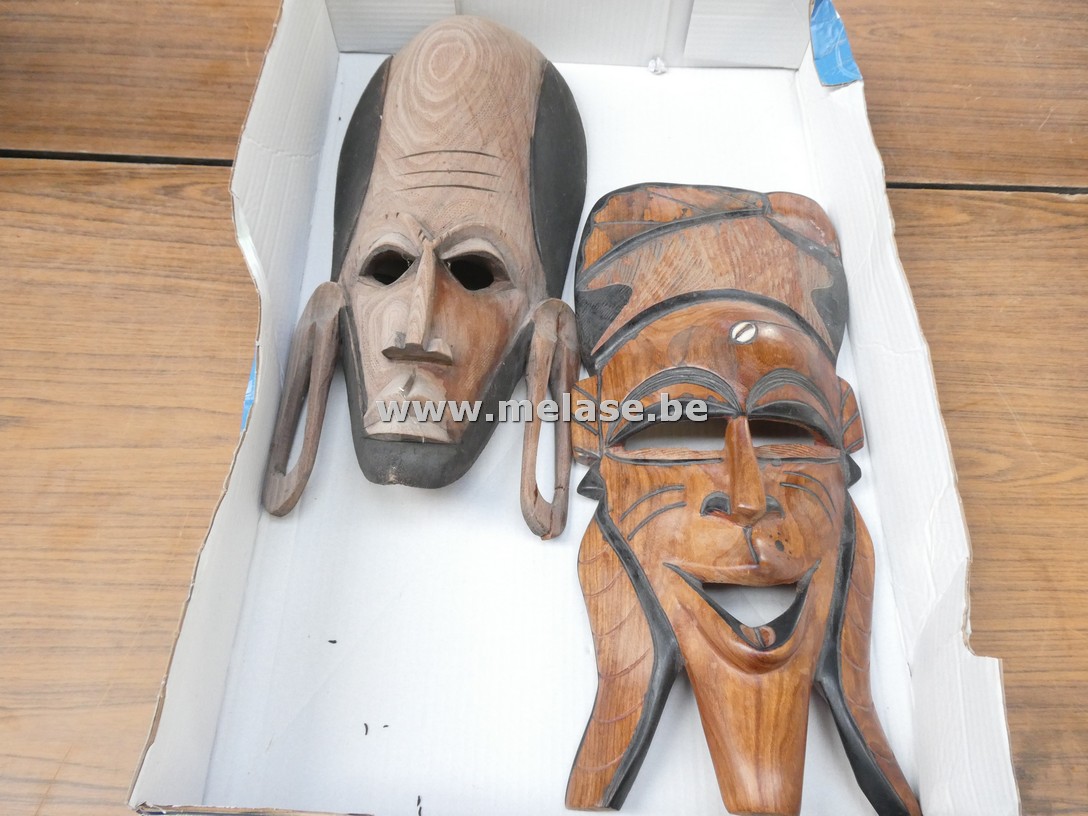 Afrikaanse maskers in hout