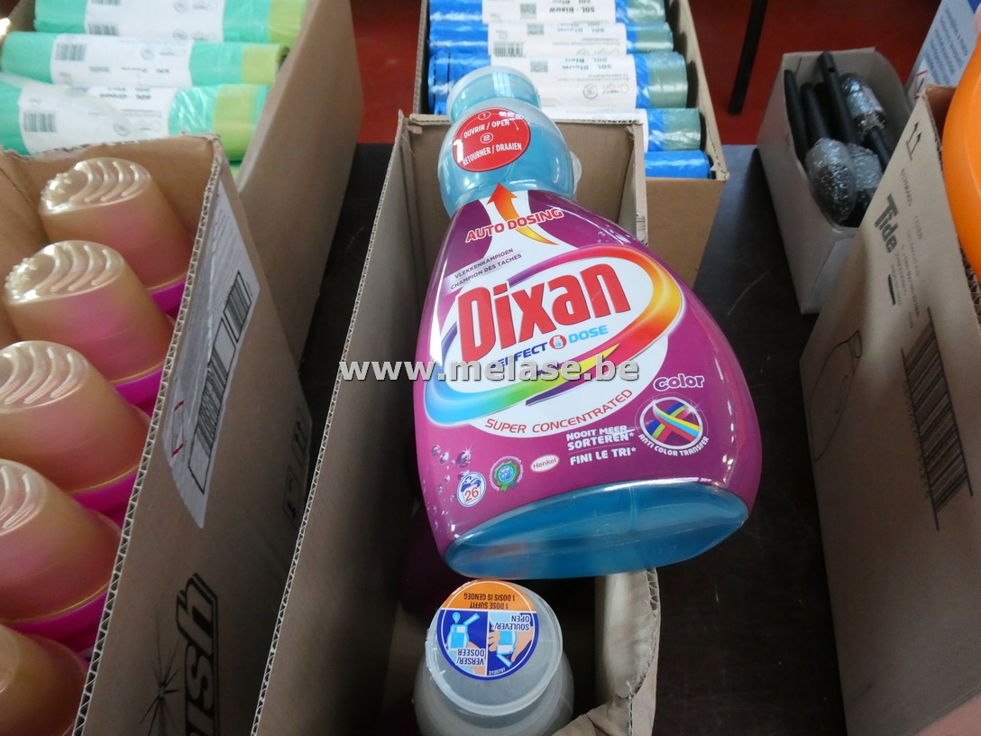 Vloeibaar wasmiddel "Dixan"