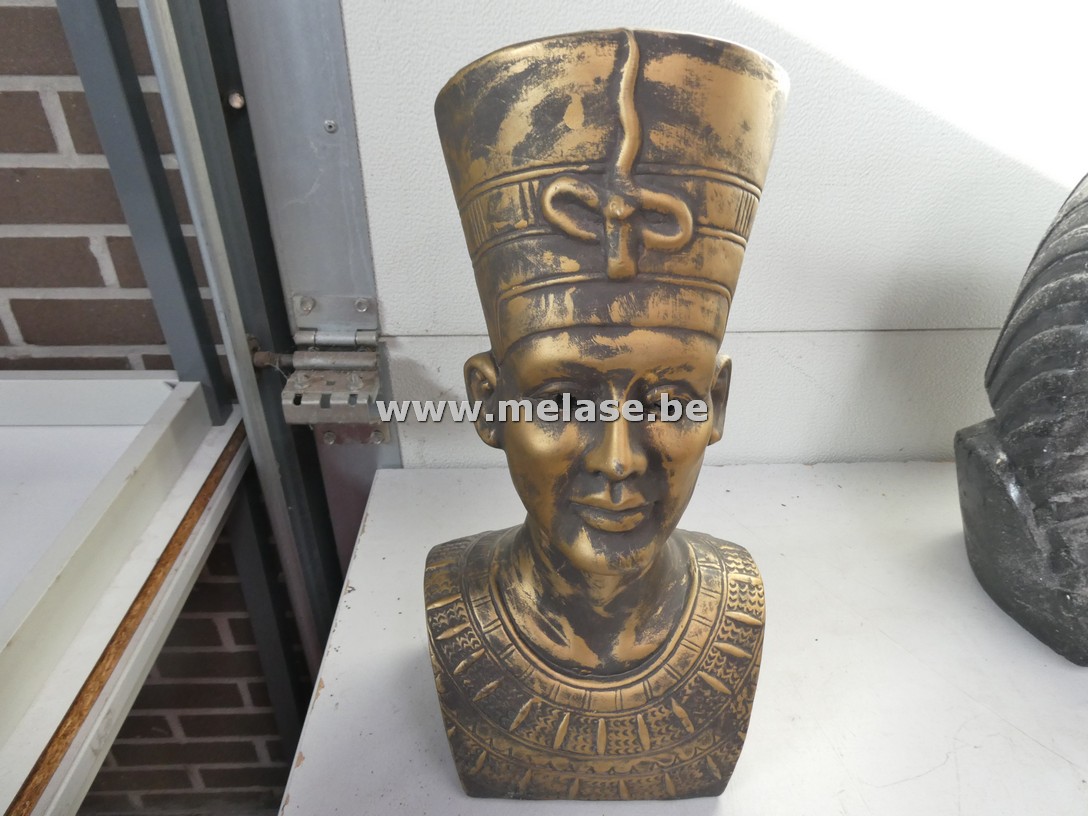 Borstbeeld van de "Egyptische koningin Nefertiti"