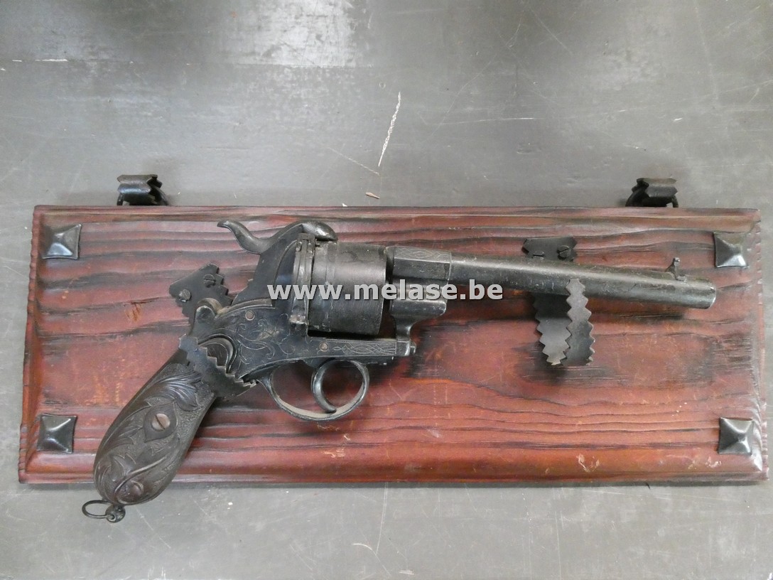 Antieke "Belgische Lefaucheux-type penvuurrevolver "