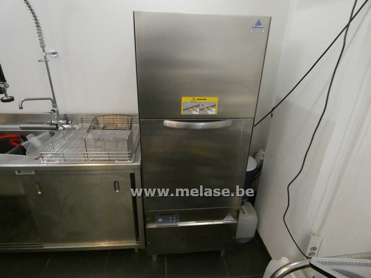 Professionele vaatwasser "DIHR"