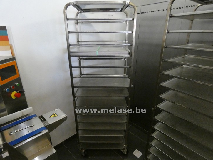 Transportrek voor bakplaten