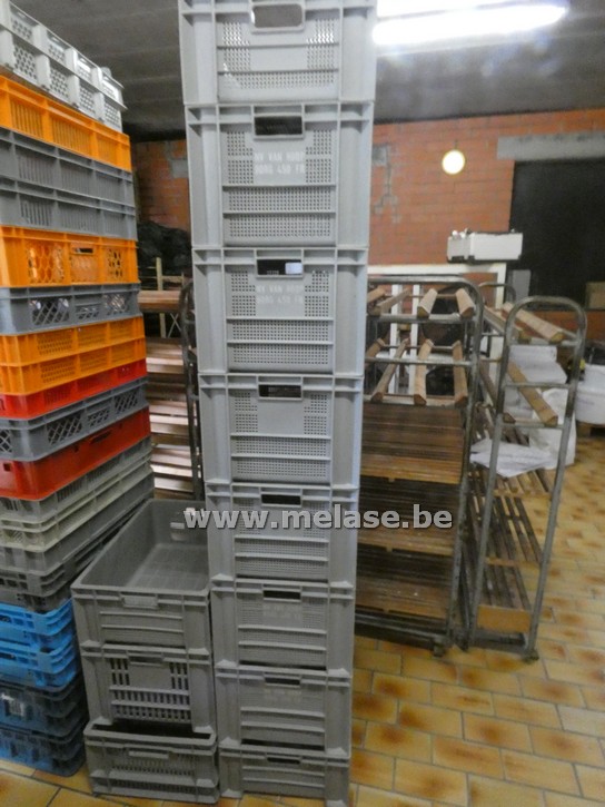 Plastiek manden/bakken