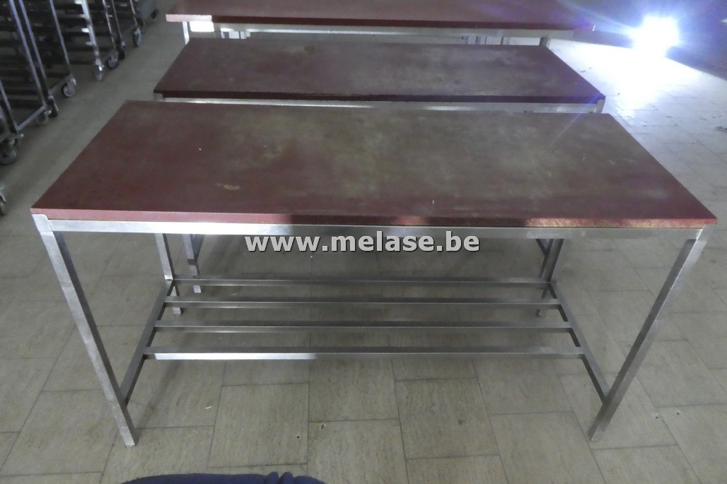 Inox werktafel  met rood blad