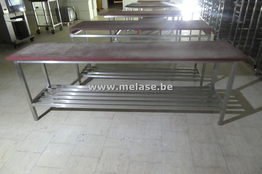 Inox werktafel  met rood blad