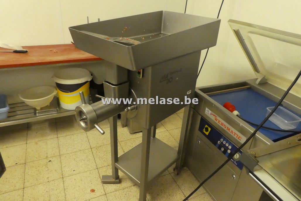 Vlees/gehaktmolen "Mado"